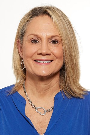 HEAD COACH KAREN ASTON